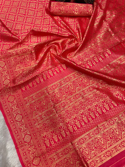Comfort Luxe Organic Banarasi Lichi Silk Wedding Saree