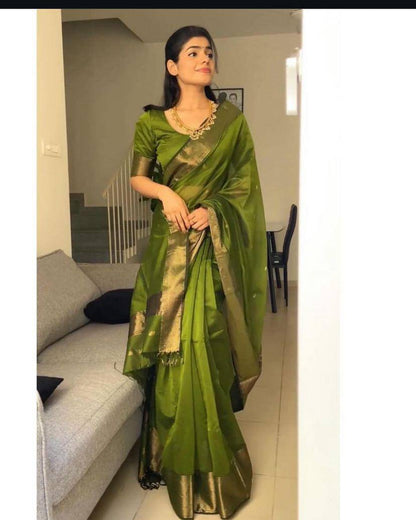 Elegant Comfort Organic Banarasi Lichi Silk Wedding Saree